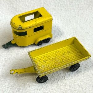 4/$20 Vintage 70s Lesney Hay Trailer #40 and 1966 Pony Trailer #43 Matchbox